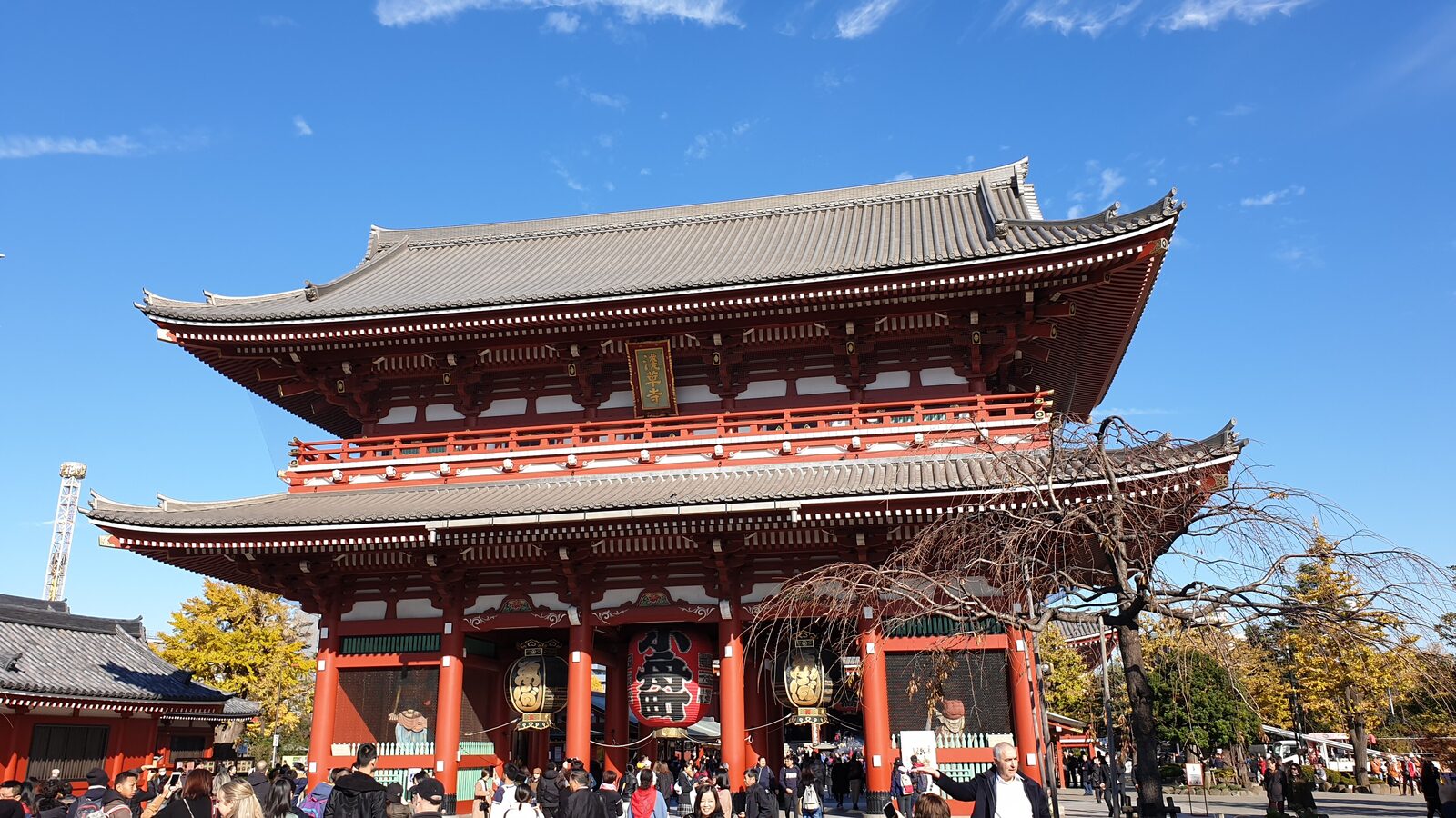 Cổng chùa Sensoji ở Asakusa, Tokyo, Nhật Bản
